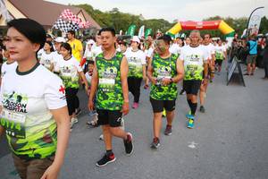 BIB: 174
                            <button type="button" onclick="openModal(3530880)" class="btn btn-primary btn-sm float-right btn-popup" data-toggle="modal" data-target=".modal-high-quality">
                        <i class="fas fa-shopping-cart"></i> Add to Cart
                    </button>
                                            <button type="button" onclick="isThisMe(3530880, true)" class="btn btn-success btn-sm float-right btn-popup btn-isme hidden" data-toggle="tooltip" data-placement="bottom" title="นี่คือรูปของคุณใช่ไหม คลิกที่นี่เพื่อเอาเข้าอัลบั้ม">
                        <i class="fas fa-plus"></i> Add to album
                    </button>
                    <button type="button" onclick="isThisMe(3530880, false)" class="btn btn-warning btn-sm float-right btn-popup btn-isnotme hidden">
                        <i class="fas fa-ban"></i> Remove from album
                    </button>